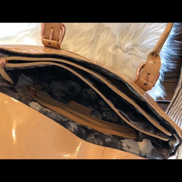 Ted Baker Patent Purse - Picture 7 of 7